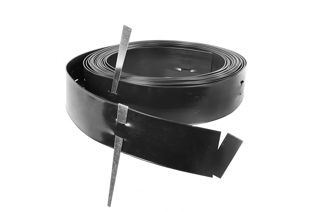 Flexible Randbegrenzung aus Kunststoff / Höhe 15,20 cm inkl. Spieße / 30,50 Meter / Denver