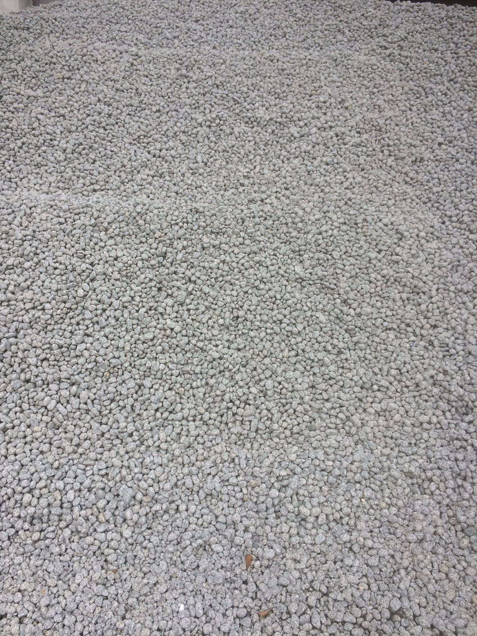 Gletscherkies Granit getrommelt