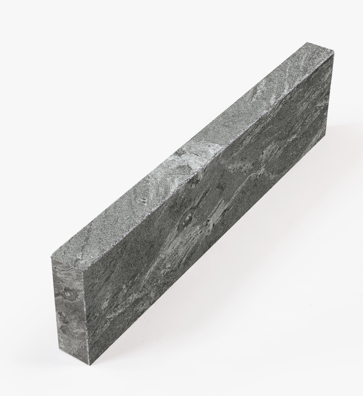 Naturstein Rasenkanten ALPINA 8x25 Gneis grau gemasert, mit hellen Quarzaderungen