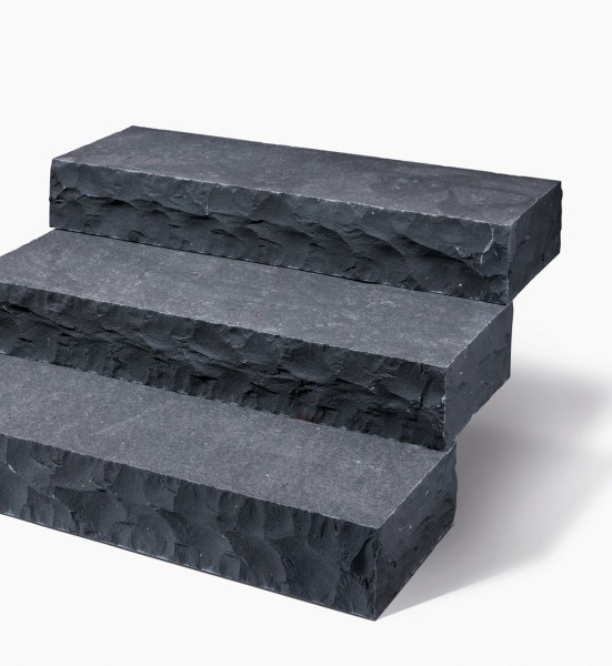 Natursteine Blockstufen SANOKU® KARAT PLUS- anthrazit-schwarz